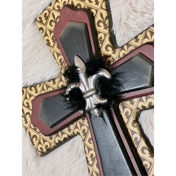 18” Wooden Fleur-De-Lis Multi-Tiered Rustic Black Faux Fur Wall Cross - Picture 7 of 8
